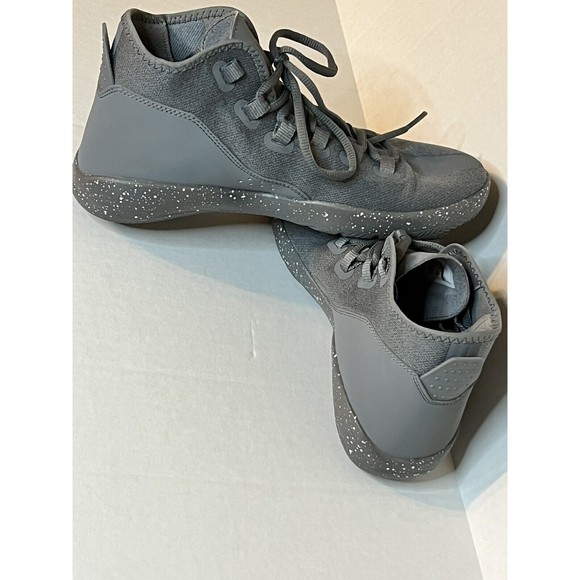 Nike Jordan Reveal Gray 834064-002. Size 9 New Without Box main image 4